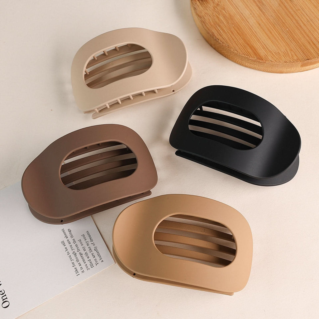 💖Casual Versatile Solid Color Lay Flat Hair Clip